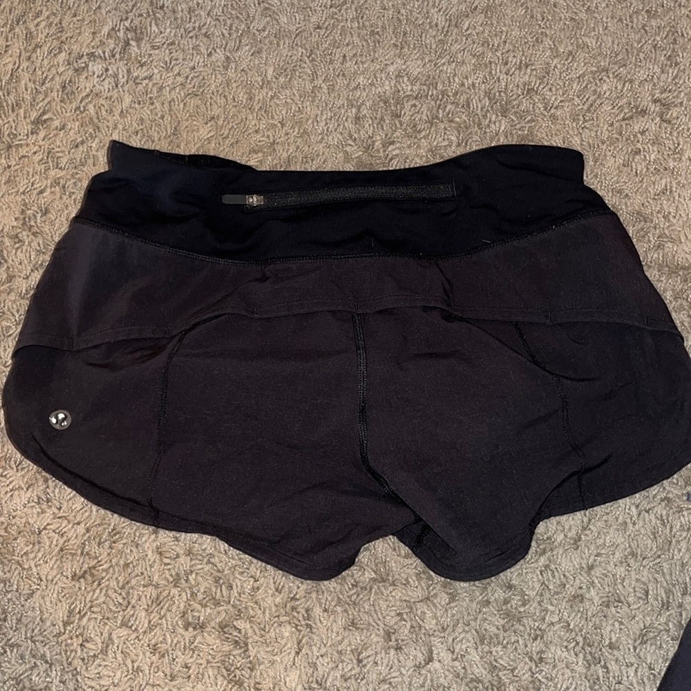 Lululemon speed up shorts size 4
